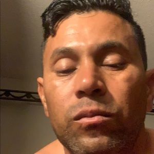 Meet your Posher, Dennis